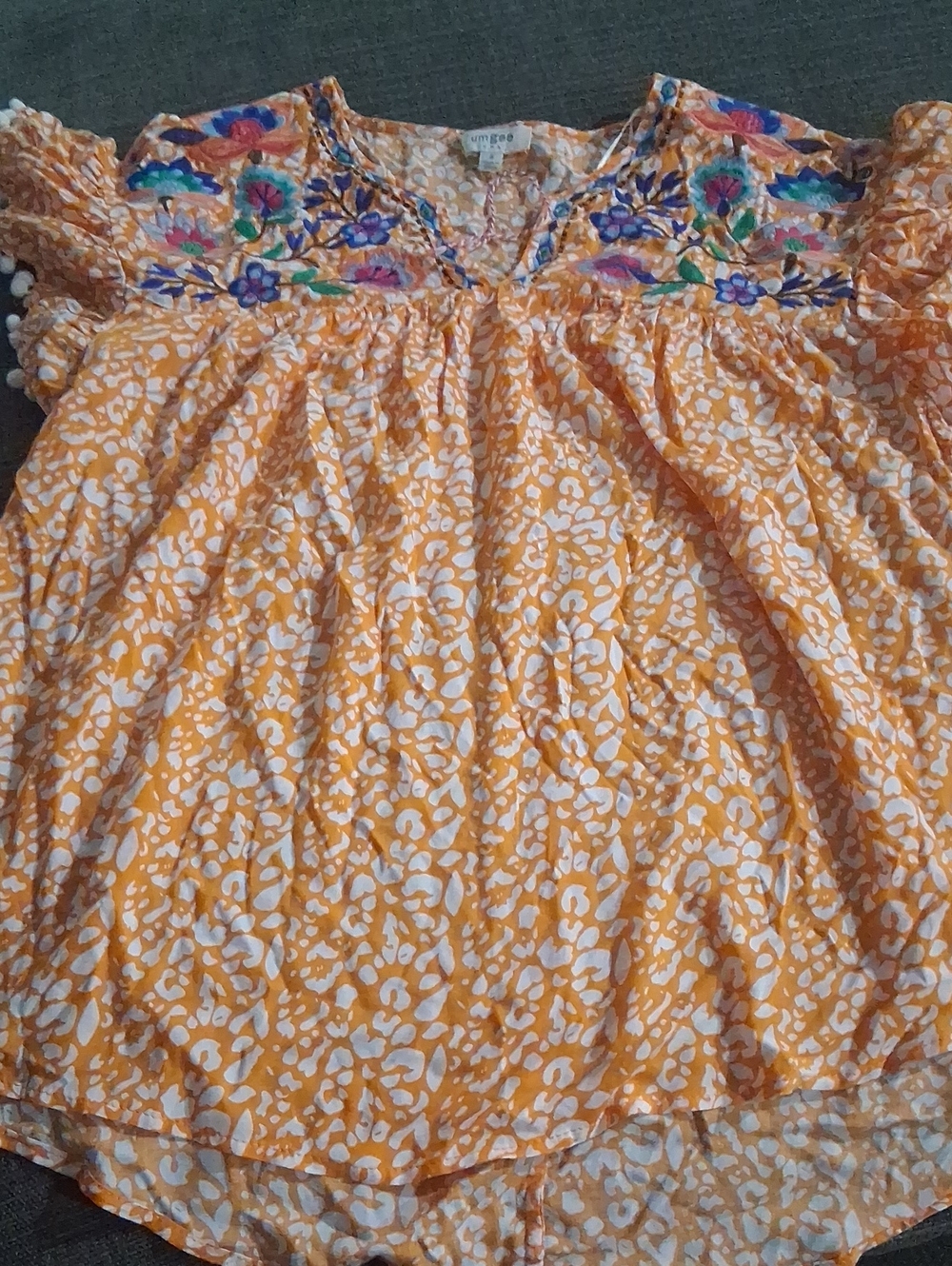 Umgee Orange Embroidered Floral Pom-Pom Sleeve Blouse Size Small - Picture 4 of 9